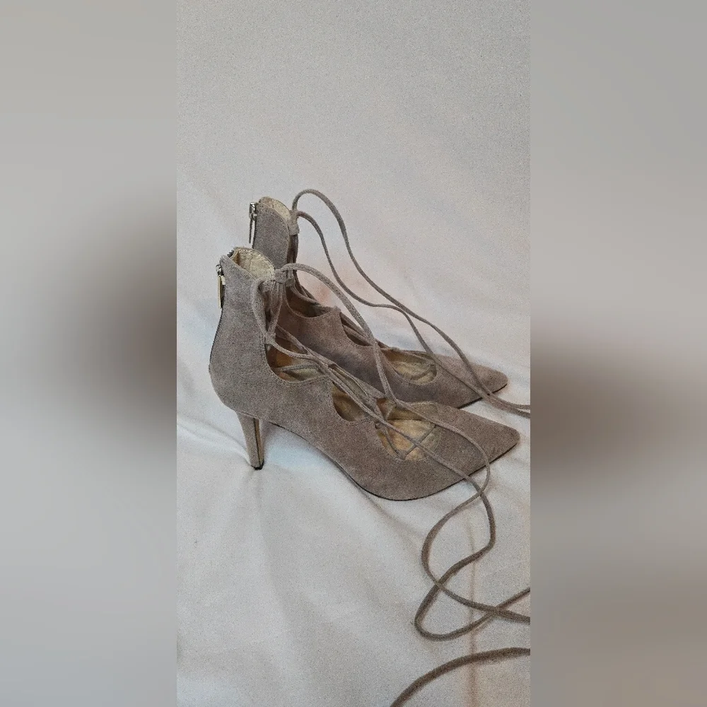 Vince Camuto Barsha Taupe Stone Lace-Up Suede Pointy Toe Heels Women's Size 8.5